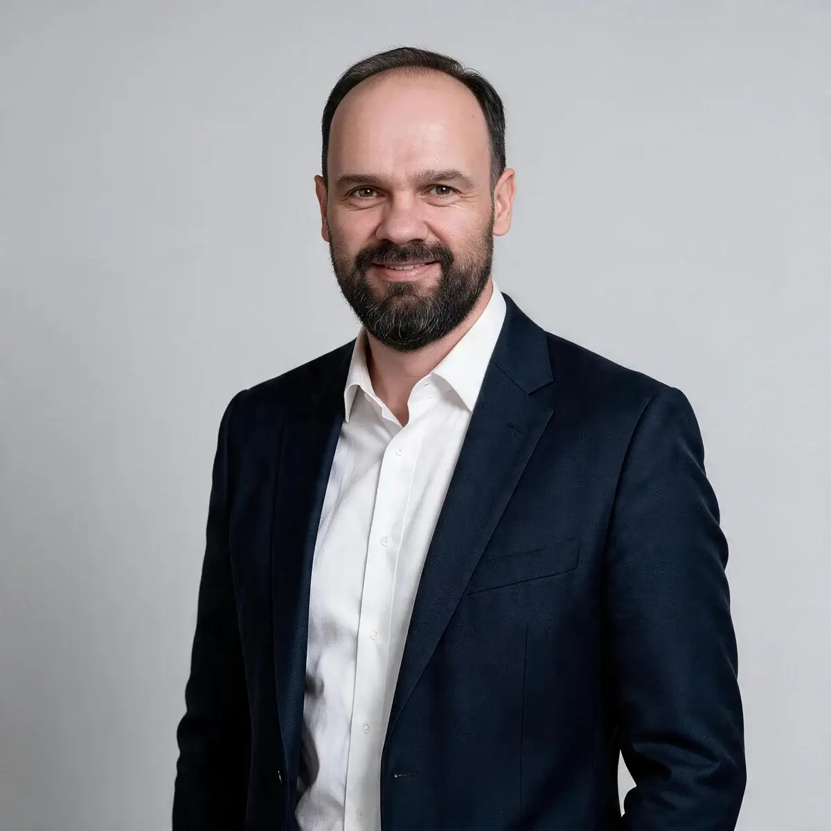 Adrian Tomoiagă, consultant CRM DealFlow