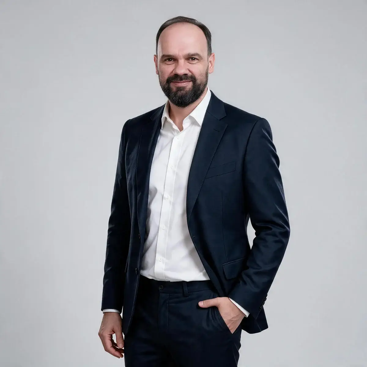Adrian Tomoiagă, consultant CRM DealFlow